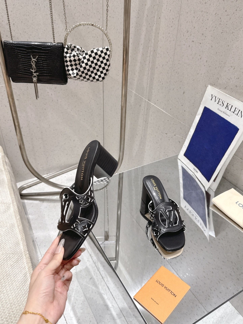 l0vis Vvtt0n heeled shoes